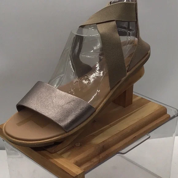 Sorel Ella III Brown Sandal - Picture 3 of 11